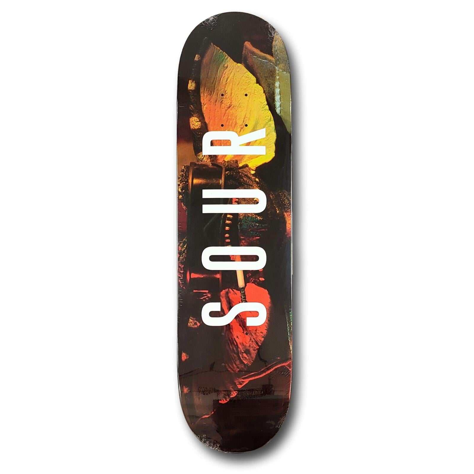SOUR SOLUTION DECK ARMY GREMLINS 8.25"