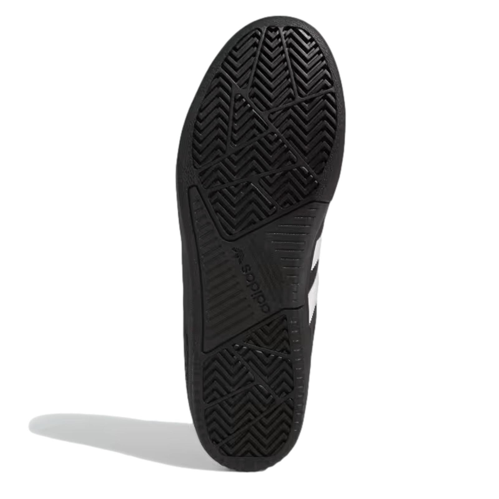 adidas tyshawn low scarpa black