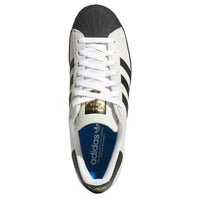 ADIDAS SUPERSTAR ADV CRYWHT CBLACK FTWWHT Adidas superstar adv crywht cblack ftwwht. Stylischer Performance-Skateboard-Schuh im reinen Adidas-Stil. Benutze ihn, wo immer du willst. Robust und bequem, um dir in jeder Situation einen Hauch von Originalität zu verleihen.