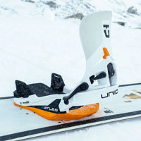 union atlas step on white orange