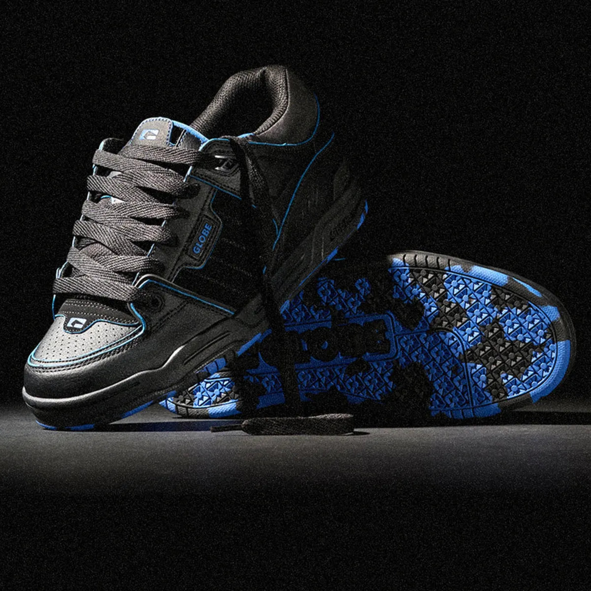 Globe Fusion black blue mosaic