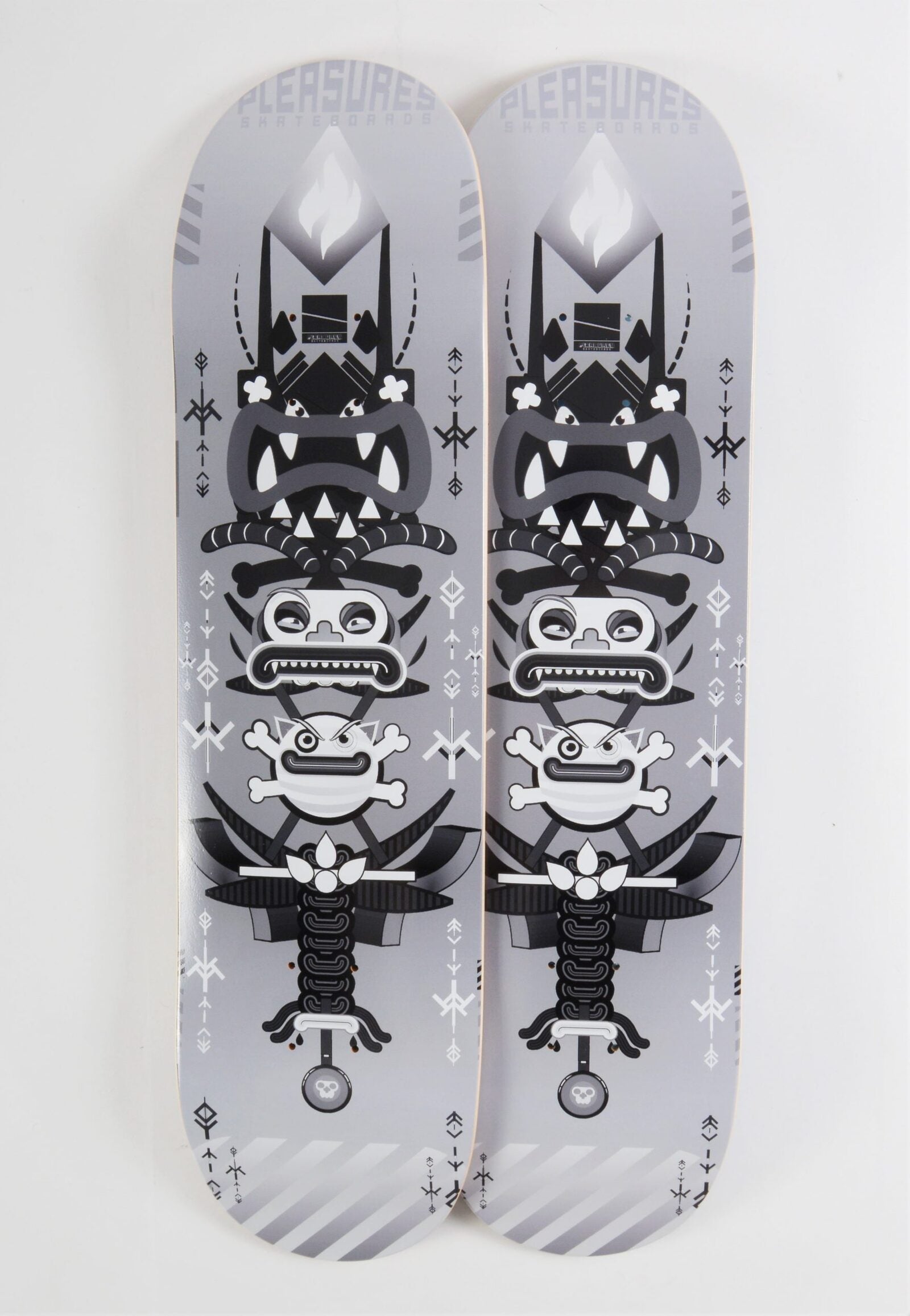 Pleasures Skateboards Excalibur Tavola 8.0"