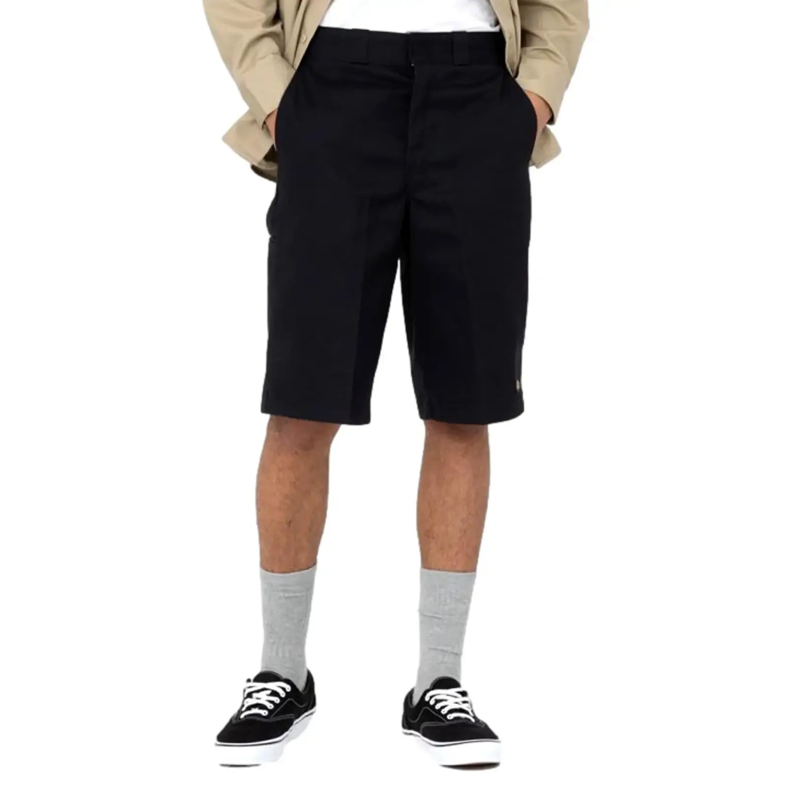 13in pocket black 3_clipped_rev_1