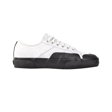 Globe Shoes Surplus Undyed Black