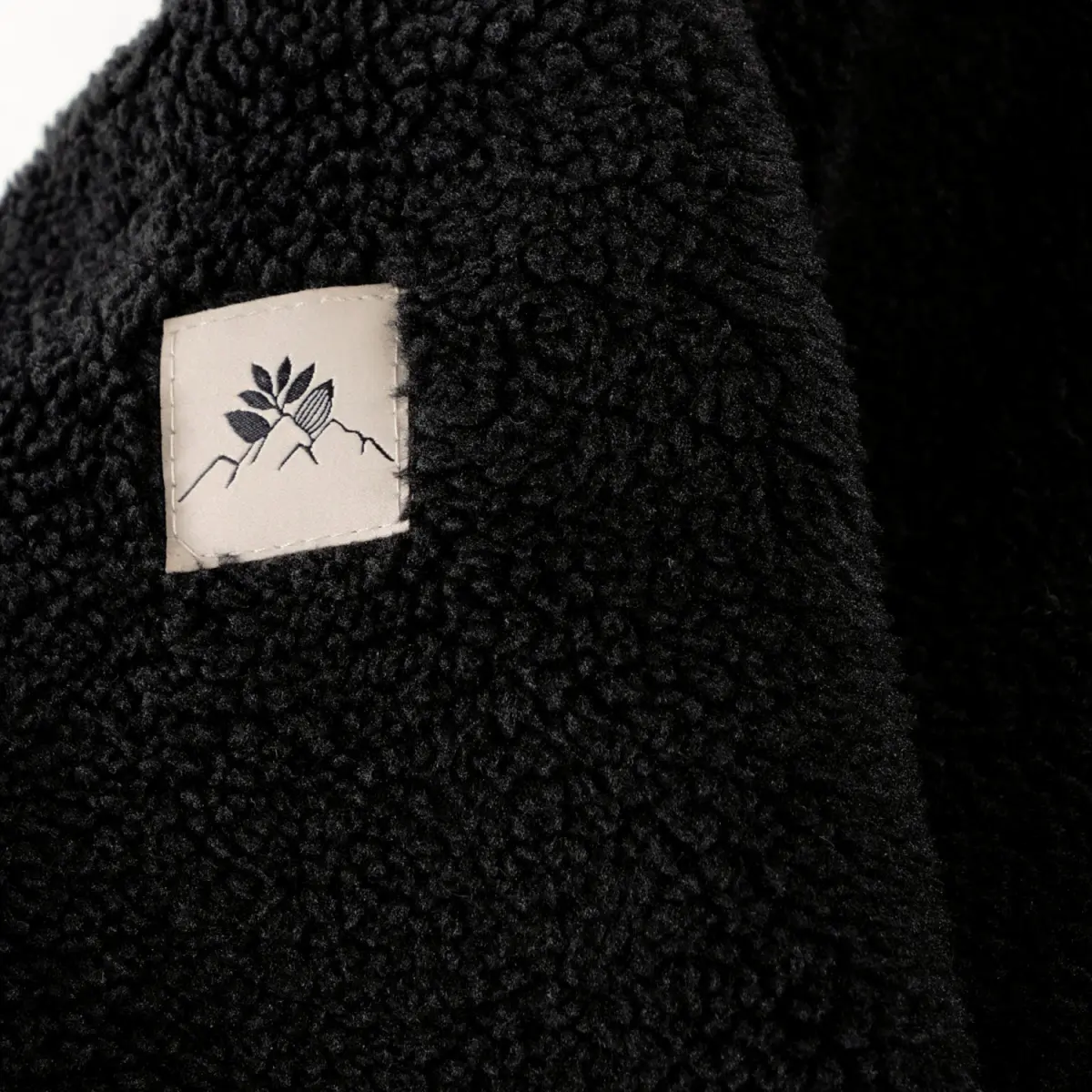 napurna jacket black magenta