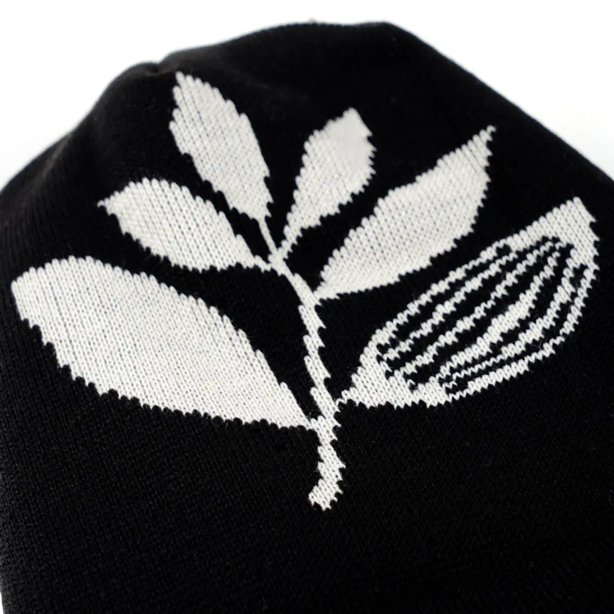 plantasia knit beanie black